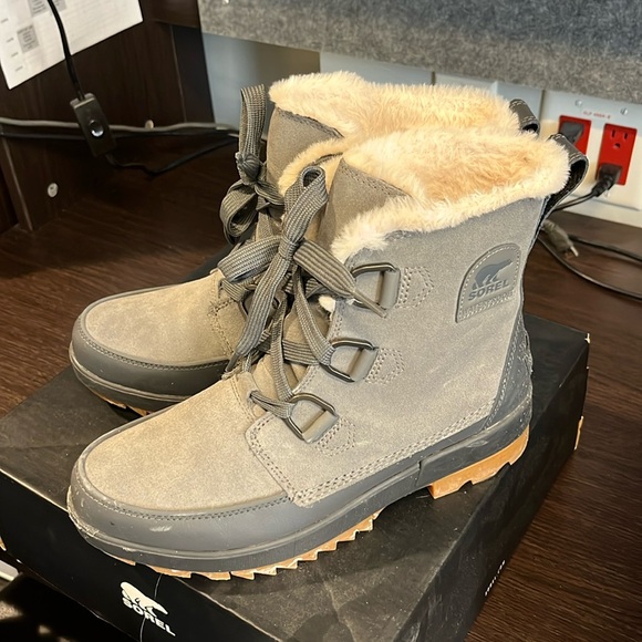 Women's Winter Boots - Sorel Tivoli IV - Picture 1 of 8